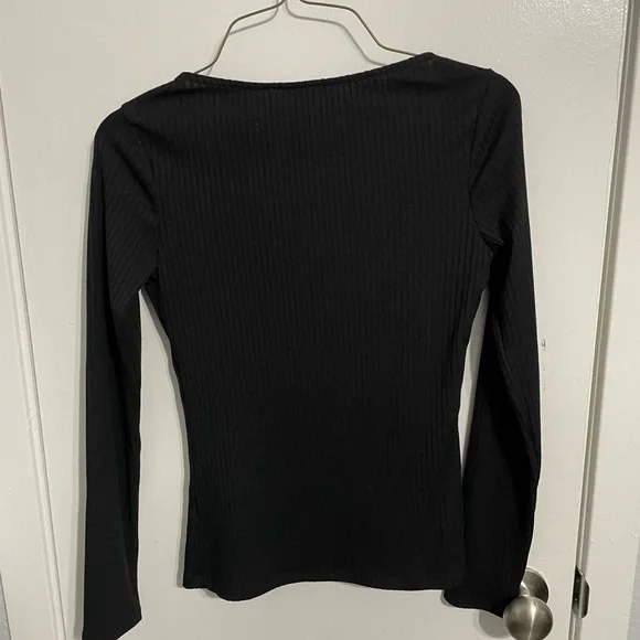 Express Black Ribbed Blouse - Picture 3 of 3
